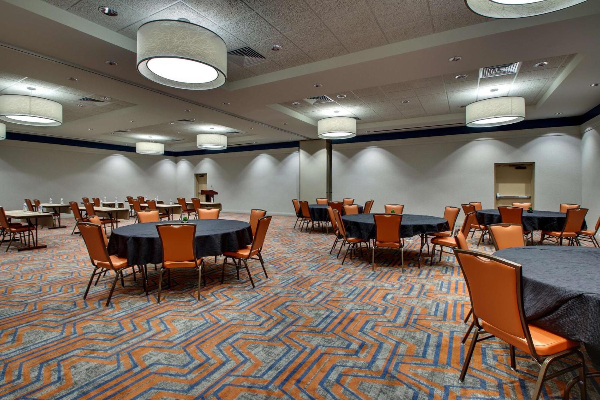 Drury Inn & Suites Iowa City Coralville Exterior foto