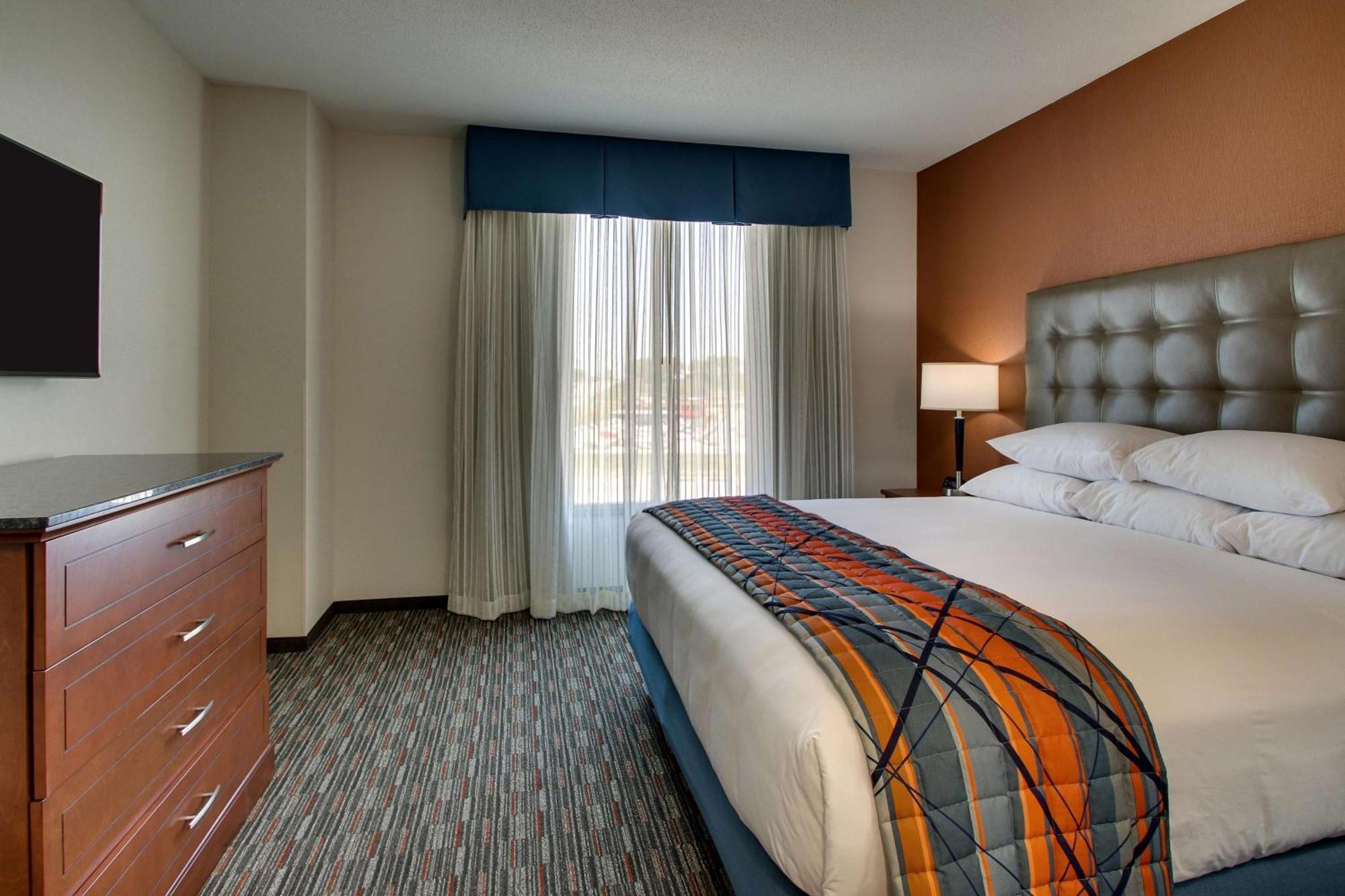 Drury Inn & Suites Iowa City Coralville Exterior foto