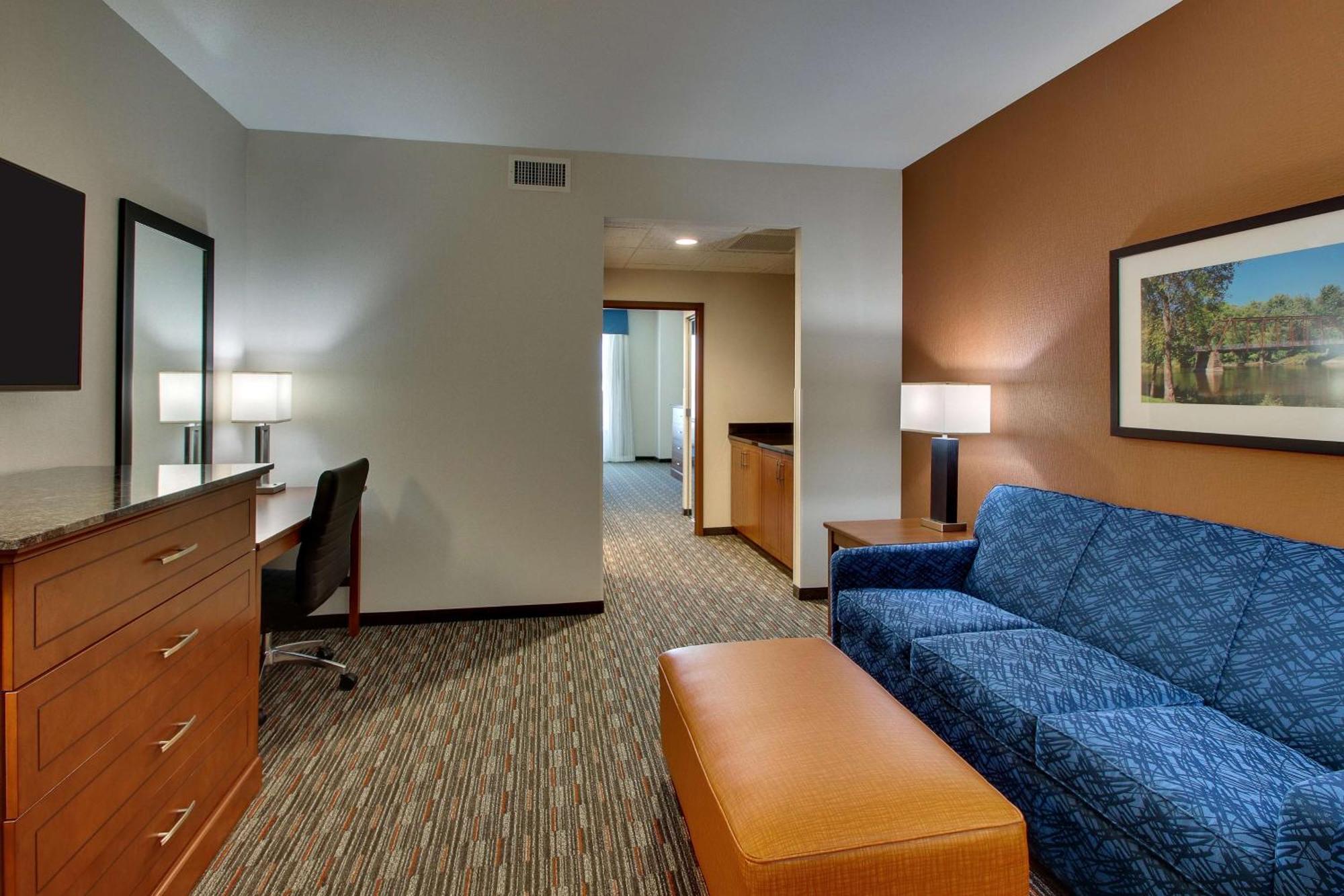 Drury Inn & Suites Iowa City Coralville Exterior foto