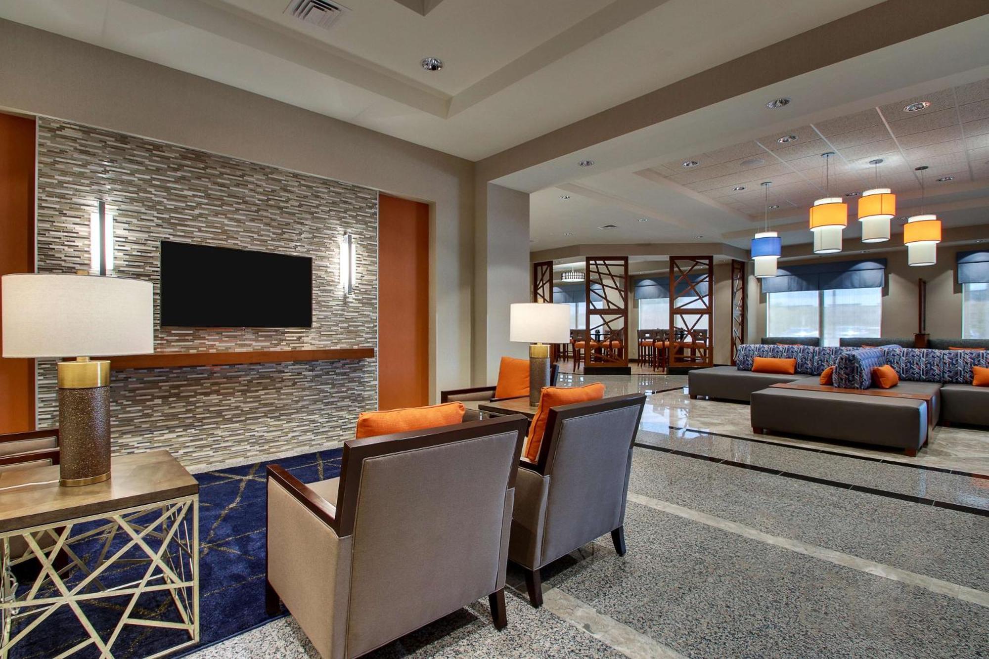 Drury Inn & Suites Iowa City Coralville Exterior foto